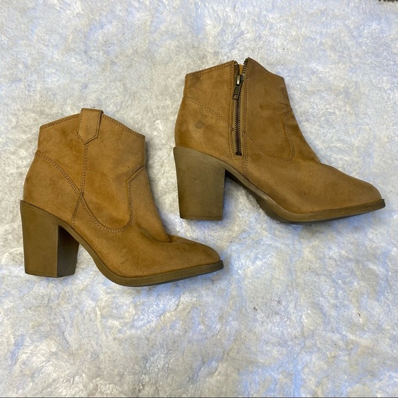 Divided H&M Suede Booties 7 - Picture 5 of 7
